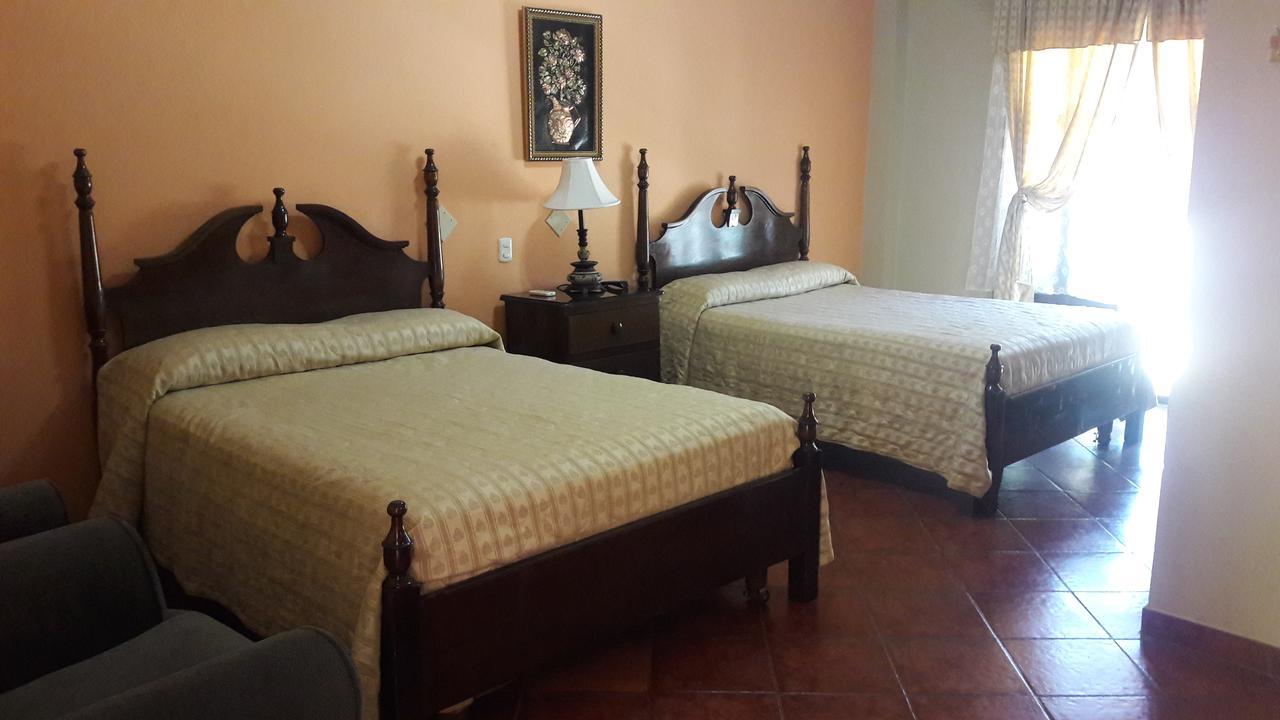 Hotel Acropolis Maya Copán Buitenkant foto