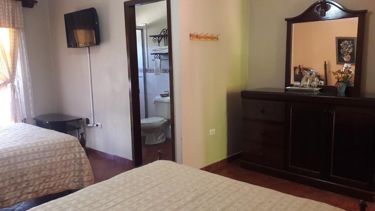 Hotel Acropolis Maya Copán Buitenkant foto