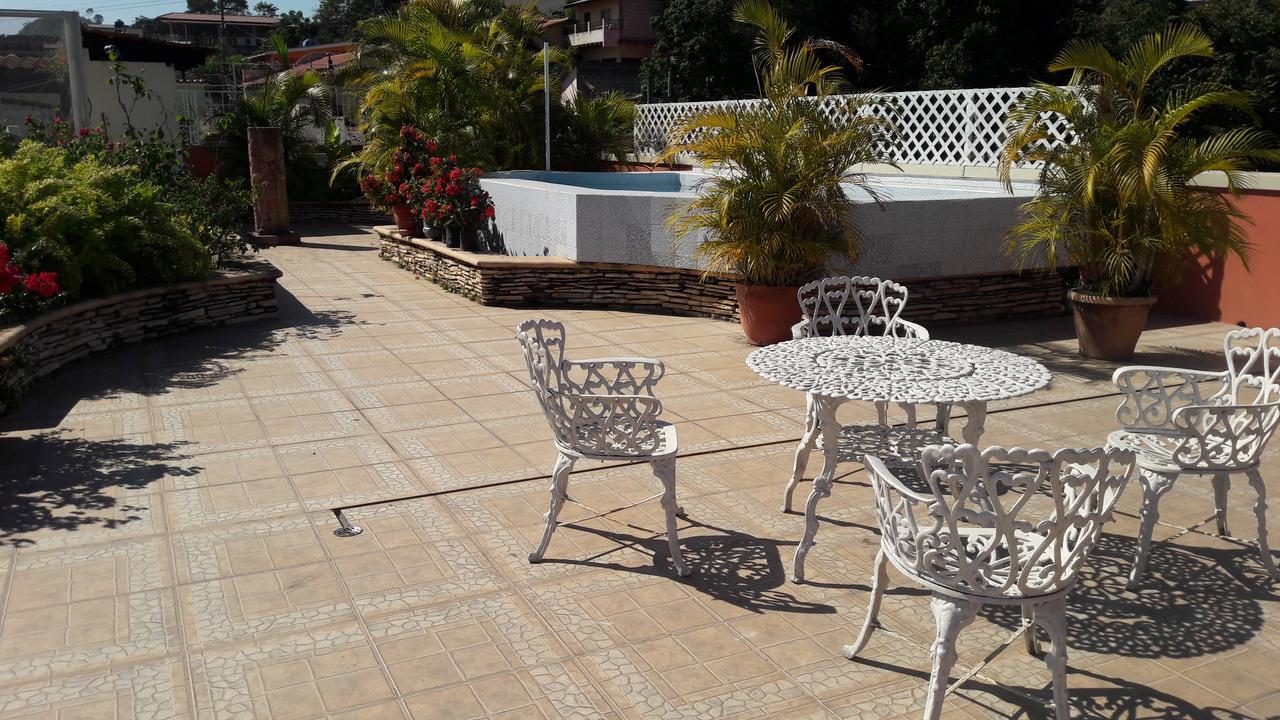 Hotel Acropolis Maya Copán Buitenkant foto
